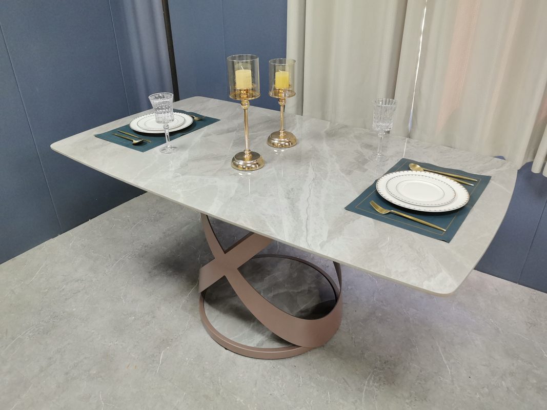 工廠實拍：Samson岩板雙環餐桌 (長枱版本)，1600mm長x900mm寬，如需長枱版本請向客服同事查詢。