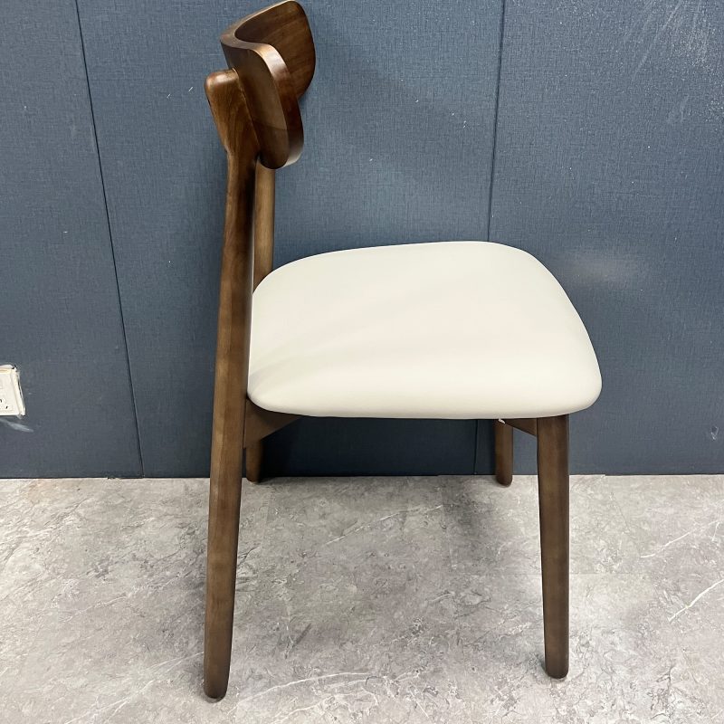 工廠實拍圖：4張羊角椅