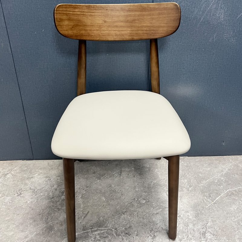 工廠實拍圖：4張羊角椅