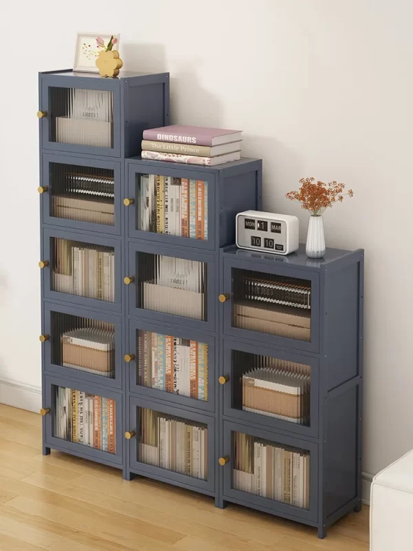 直向收納，空間感即刻升級。由下到上直向收納，善用牆身高度，唔會橫向霸位，視覺上更清爽，特別適合細單位或者想保持空間感嘅屋企。