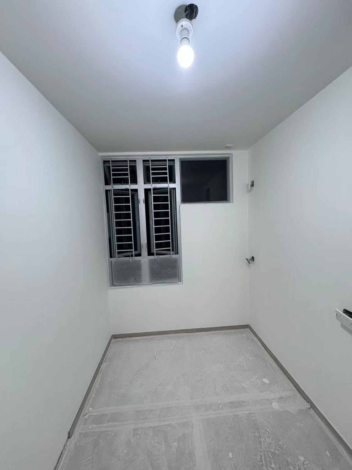 東涌翔東邨全屋剷底批灰油油完成！