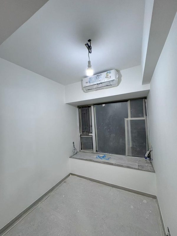 碧堤半島全屋剷底批灰油油完成！