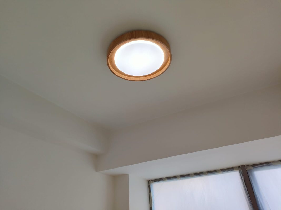 全屋燈具安裝服務，裝修客戶如果有天花燈或壁燈等燈具需要安裝，都可以連同裝修工程一齊處理。