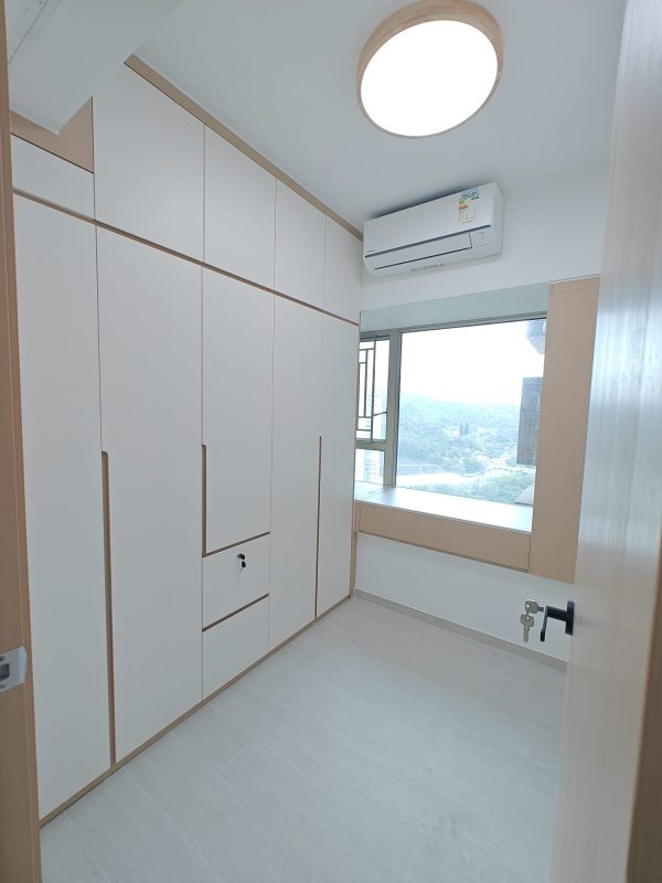 深井碧堤半島泥水工程— 全屋鋪木紋磚 (亂工鋪)！木紋磚防水防潮，容易打理及清潔，使用壽命都比木地板及石塑地板長。